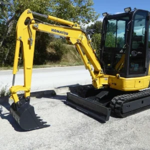 komatsu pc 26 mr 3 + 3 godets – mini pelle 2,6t
