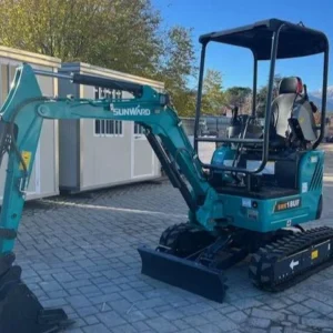 sunward swe18uf + 3 godets – mini pelle 1,8t