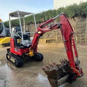 komatsu pc18mr 3 + 3 godets – mini pelle 1,9t