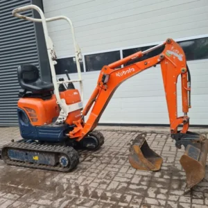kubota u10 3 + 3 godets – mini pelle 1,1t