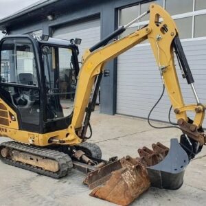 caterpillar 302.2d + 4 godets – mini pelle 2,1t